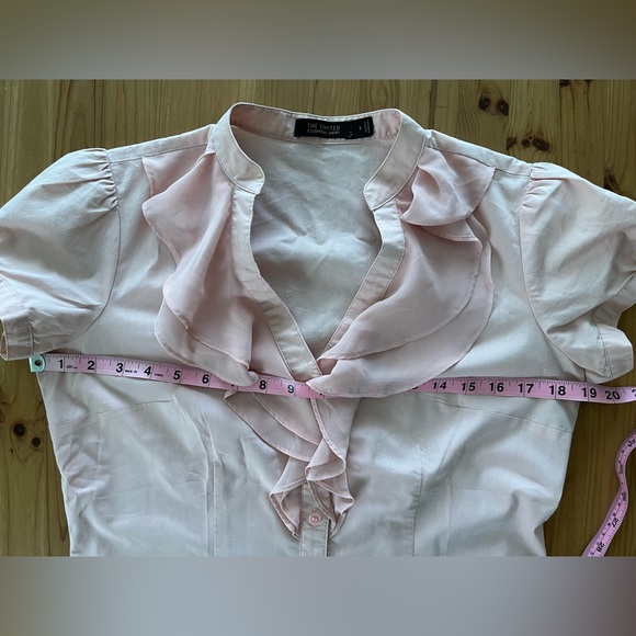 The Limited Pink Button Down Short Sleeves - Picture 5 of 8